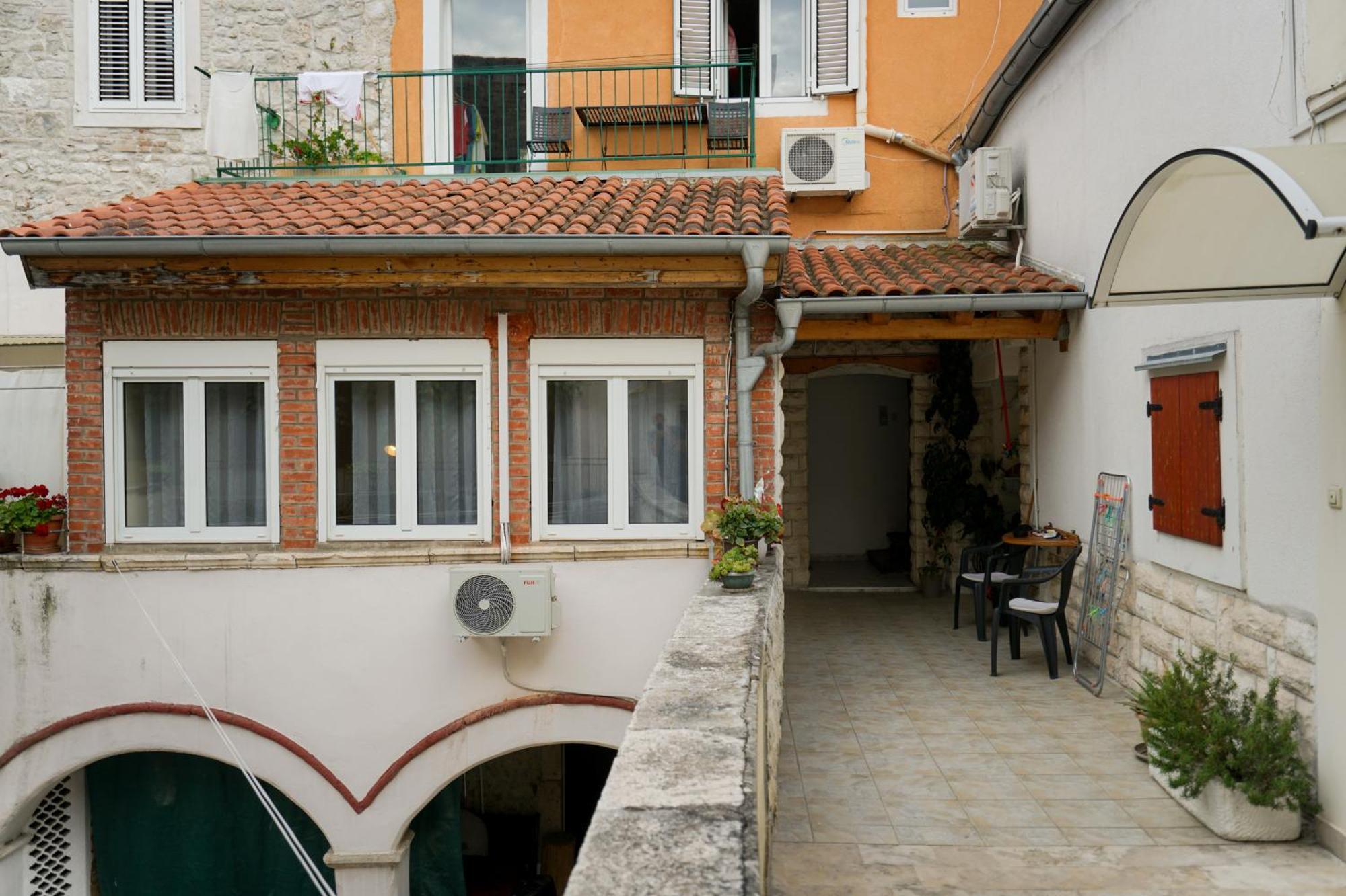 Brudet In The Heart Of Old Town * Zadar