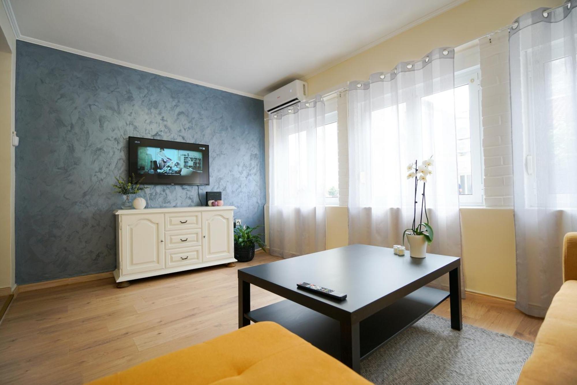 Brudet In The Heart Of Old Town Apartment